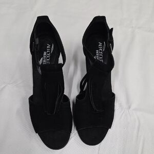 AEROSOLES Black Suede Heels